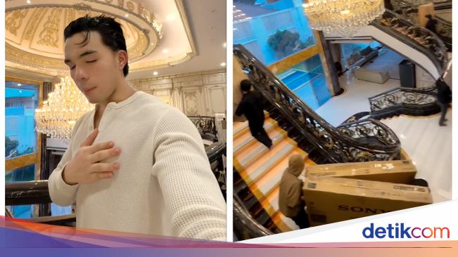 Saaih Halilintar Unveils Luxurious Black-Gold Nuanced Home: A Glimpse Inside Saaih Halilintar Unveils Luxurious Black-Gold Nuanced Home: A Glimpse Inside