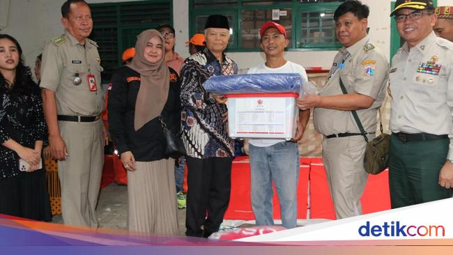 Jakarta Banjir Lagi, HNW Salurkan Bantuan dan Puji Gerak Cepat Pemerintah