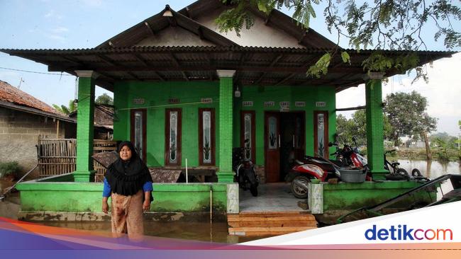 Penampakan Banjir Masih Rendam Kampung Baru Babelan Bekasi