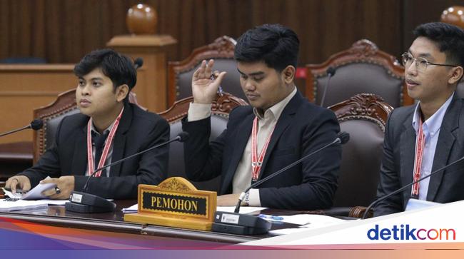 11 Mahasiswa Minta MK Hapus Pasal Larangan Sebar Kebencian di UU ITE