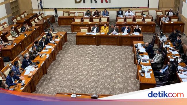 Maqdir Usul Revisi KUHAP Atur Penahanan Usai Vonis, Singgung Tokoh Politik