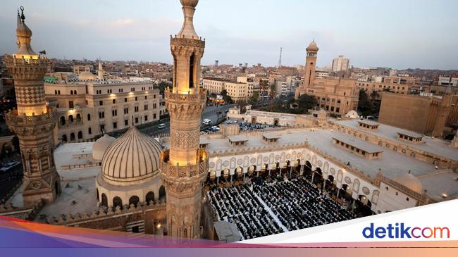 Potret Masjid Al-Azhar Mesir Gelar Buka Puasa Bersama untuk Ribuan ...