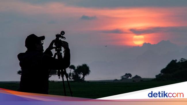 Memburu Matahari Terbenam di Padang Sabana Pandanwangi