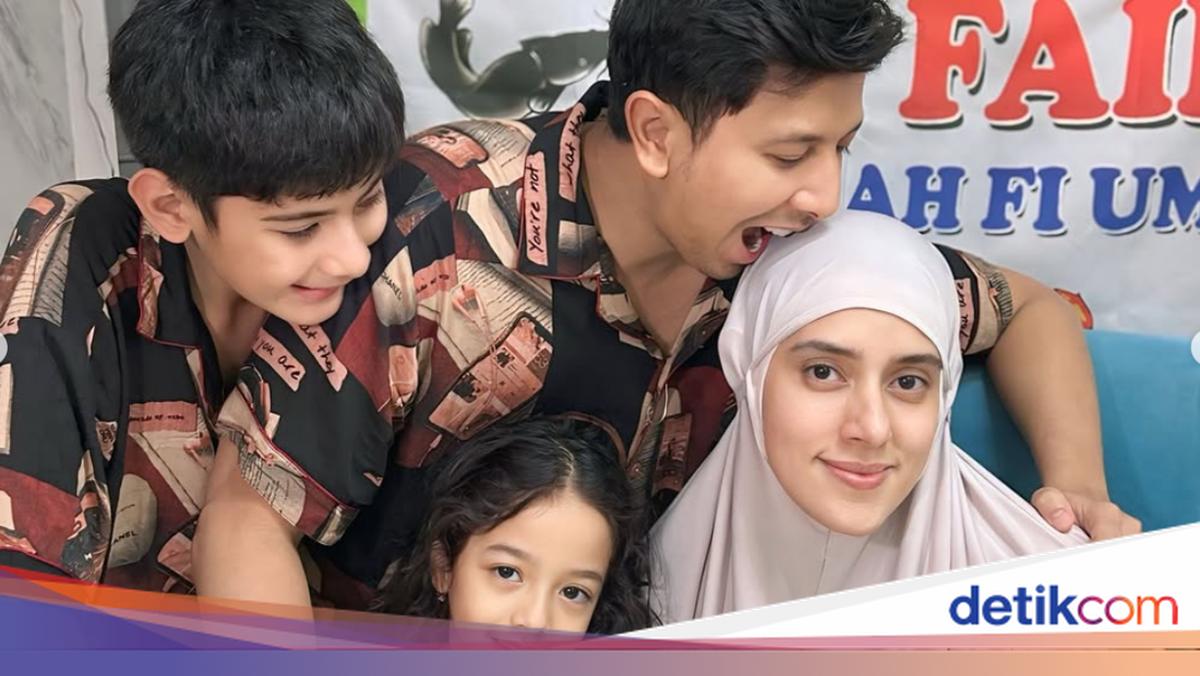 7 Foto Kejutan Ultah Fairuz A Rafiq, Didekorasi Unik Bak Warung Pecel Lele
