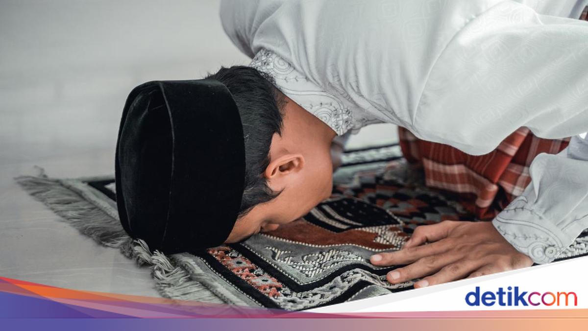 Api Razia Swt 14 Cara Menjaga Khusyuk Salat dan Fokus Saat Menghadap Allah SWT