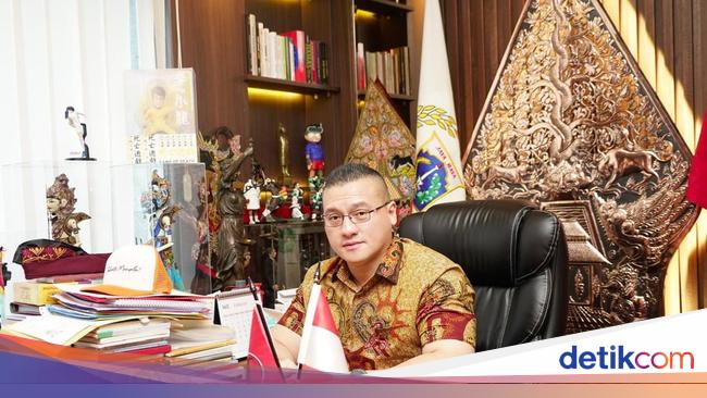 Kenneth DPRD DKJ: Pramono Naik Helikopter Agar Efektif Pantau Banjir Jakarta