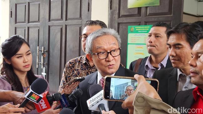 Praperadilan Digugurkan Hakim, Kubu Hasto Sarkasme Beri Selamat ke KPK