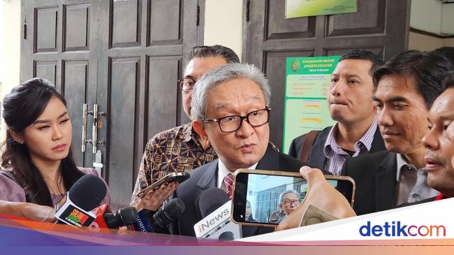 Maqdir Ajukan Diri Jadi Saksi Meringankan di Sidang Hasto Pekan Depan