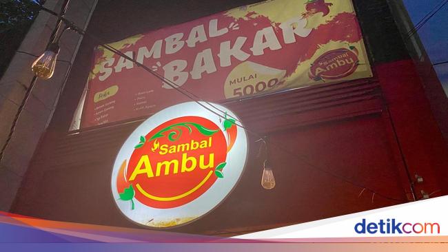 Maknyus! Iga Bakar Sambal Bawang dan Lidah Sapi Kecombrang di Blok A