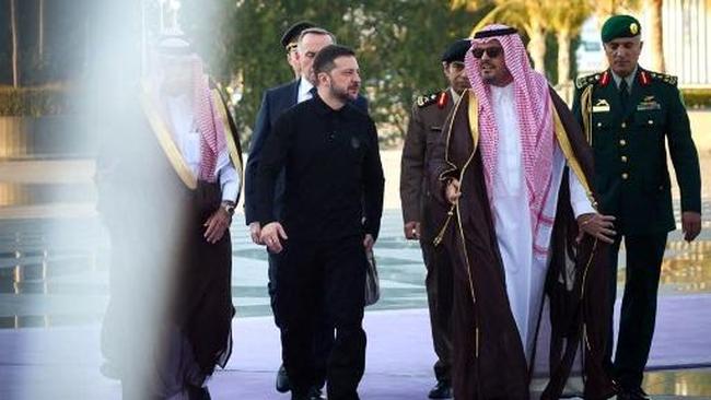 Zelensky Tiba di Jeddah Jelang Perundingan Ukraina dengan AS