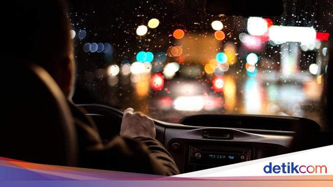 Pakar Wanti-wanti Bahaya Gangguan Penglihatan saat Mudik Naik Mobil