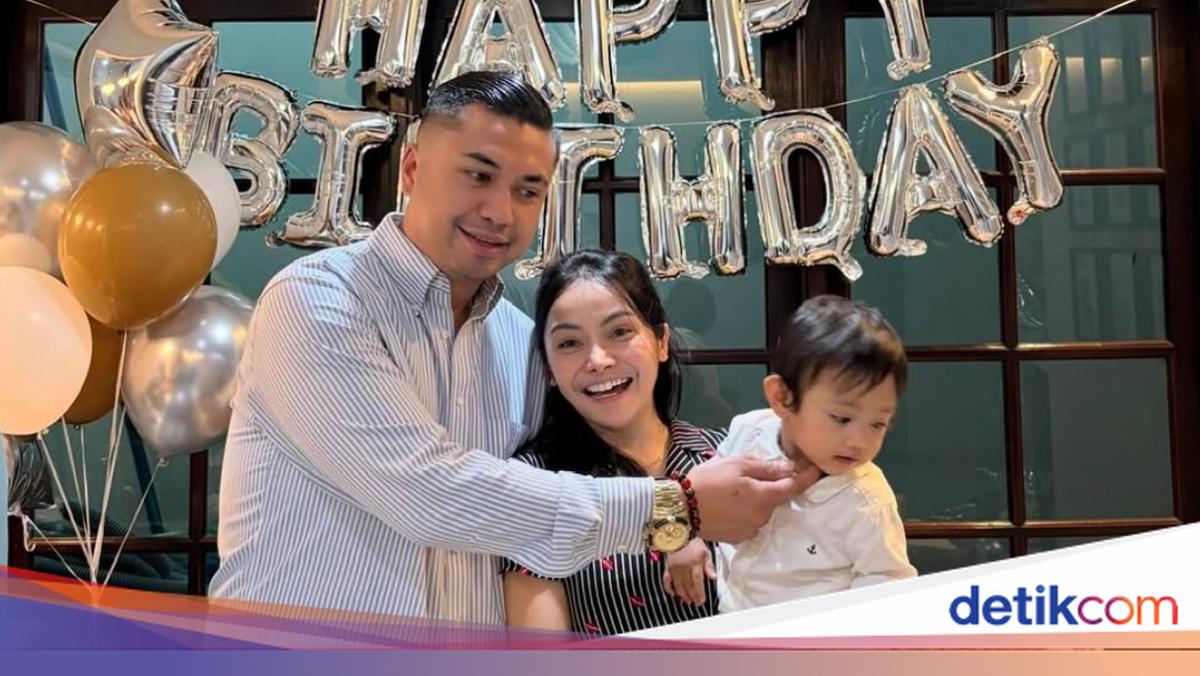 7 Foto Mawar AFI Bareng Pacar Baru, Tampil Romantis & Mesra