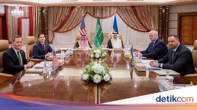 AS Lanjutkan Bantuan Militer ke Ukraina Usai Perundingan di Arab saudi