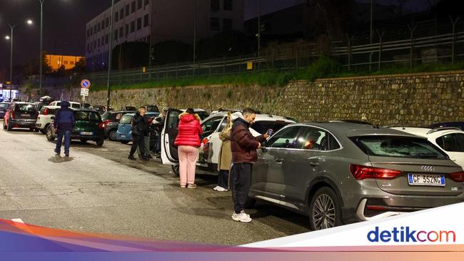 Gempa Guncang Naples Italia, Warga Panik Berhamburan ke Jalan