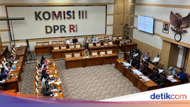 Datangi Komisi III DPR, Korban Net89 Curhat Kasus Tak Kunjung Tuntas