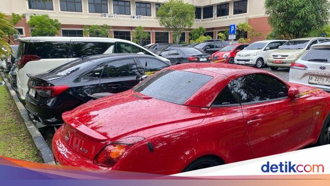 Barang Bukti TPPU Narkoba Direktur Persiba: Mustang GT Hingga Alphard