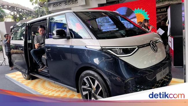 Volkswagen Kombi Electric Soars in Indonesia with 300 Units Pre-Ordered