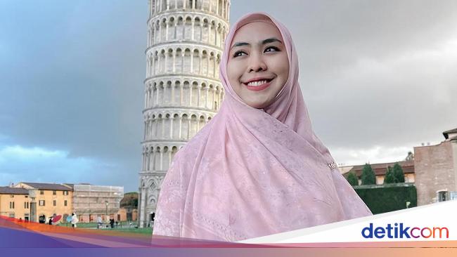 Oki Setiana Dewi Pulang dari Mesir, Makin Cinta Budaya Indonesia