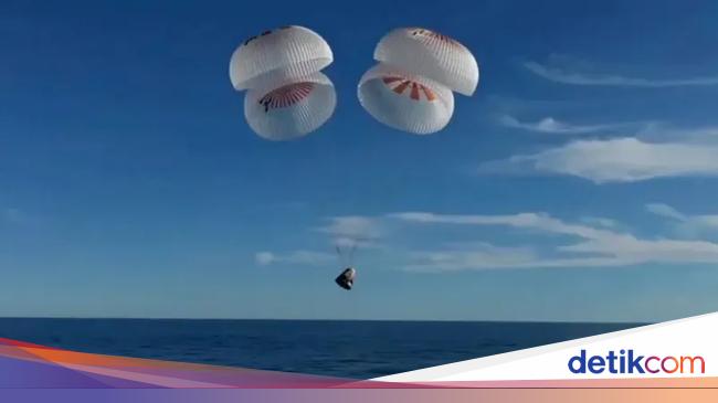 Akhirnya Astronot NASA Terdampar 9 Bulan di Angkasa Kembali ke Bumi