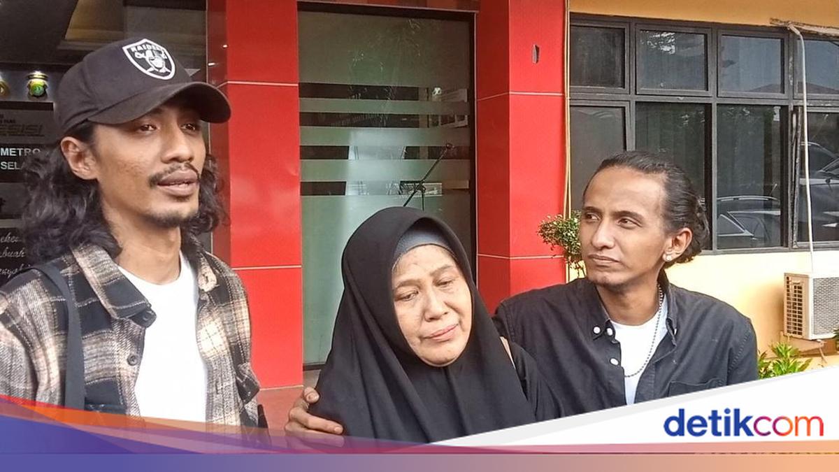 Pingsan saat Vonis, Ibunda Vadel Badjideh Berharap pada Banding