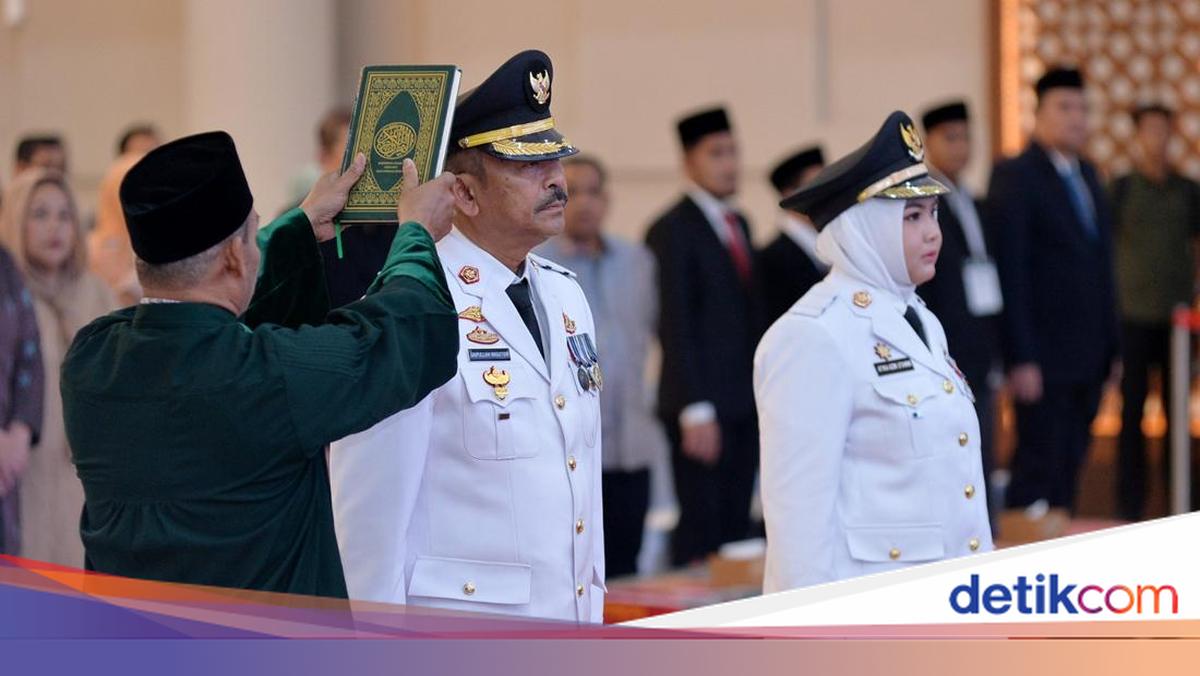 Jinsiy buzuq ayollar Porno poklik kamariga boglangan