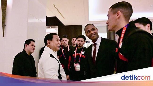 Prabowo Beri Semangat Pemain Timnas Jelang Laga Lawan Bahrain