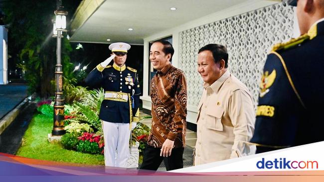 Anggrek Ungu dari Prabowo untuk Jokowi yang Ulang Tahun