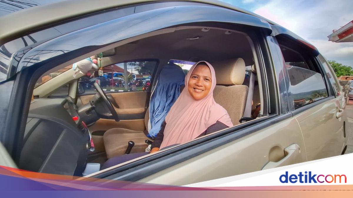 Jeniah Inkoper Drama Mudik Jeniah, Mobil Rusak Saat Lewati Macet Panjang di Nagreg