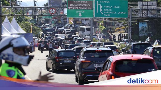 Hari Ketiga Libur Panjang, 15 Ribu Kendaraan Melintas Puncak Bogor Pagi Ini
