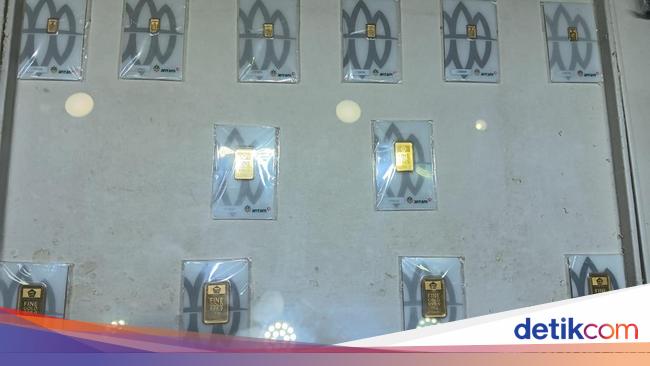 Warga Mulai Berburu Emas Batangan yang Diramal Tembus Rp 2 Juta