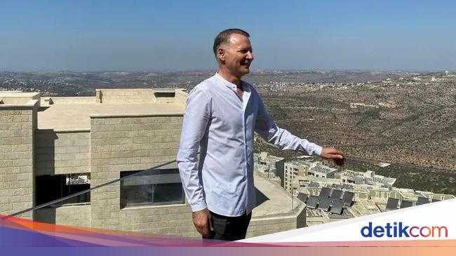 Miliarder Palestina-Amerika Dituduh Fasilitasi Serangan Hamas 7 Oktober