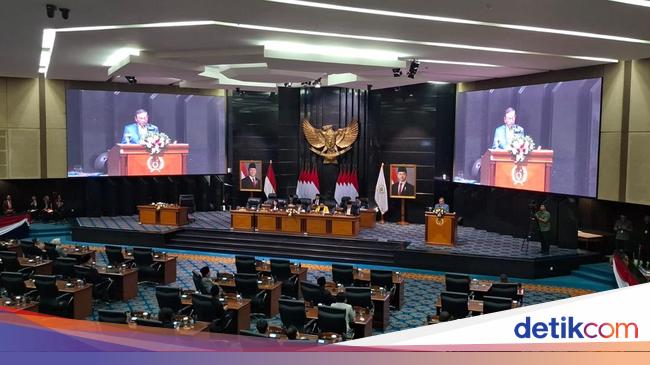 Sampaikan LKPJ 2024, Pramono Sebut Tingkat Kemiskinan di Jakarta Turun 0,16%