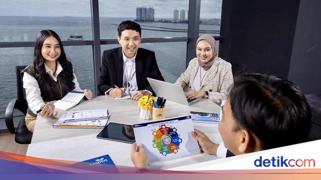 TASPEN Raih Penghargaan Employees Choice Indonesia Best 50 CEO Award