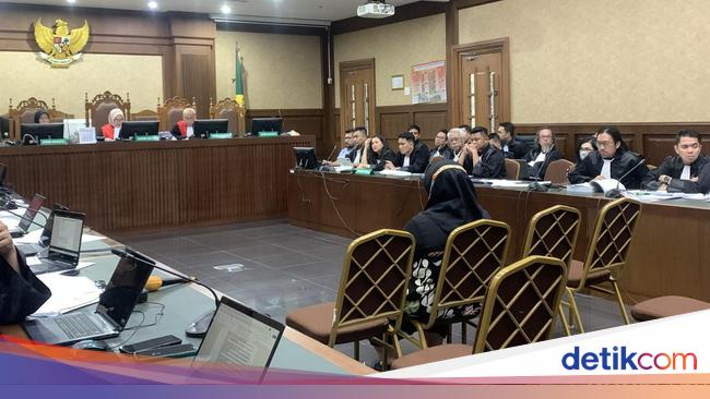 Staf PN Surabaya Kini Ngaku Dapat Rp 49 Juta dari Pihak Ronald Tannur