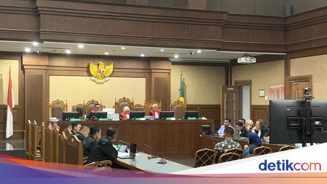 Panitera PN Surabaya Terima Rp 9,5 Juta dari Pihak Ronald Tannur: Saya Khilaf