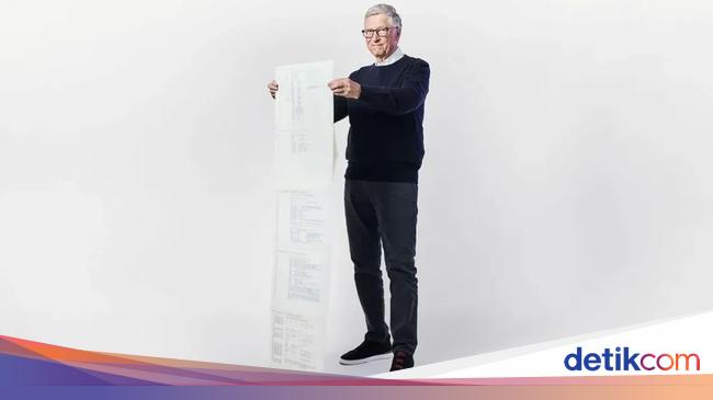 比尔·盖茨(Bill Gates)展示了微软的早期编码,一堆,很长时间! 比尔·盖茨(Bill Gates)展示了微软的早期编码,一堆,很长时间!