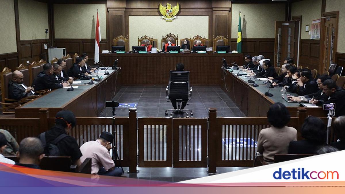 Hakim Nyatakan Salah Ketik di Dakwaan Kasus Hasto Tak Substansial