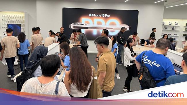 Keramaian Penjualan Perdana iPhone 16 di Indonesia
