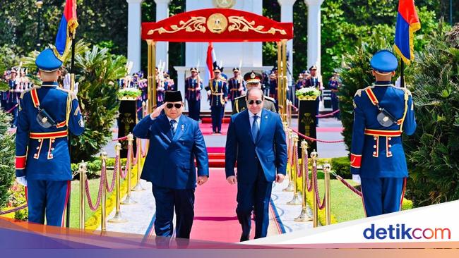 Kunjungi Istana Al Ittihadiya Mesir, Prabowo Disambut Upacara Kenegaraan