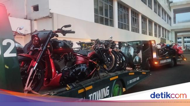 21 Motor-7 Sepeda Disita di Kasus Suap Hakim Rp 60 M, Ada Harley-Vespa