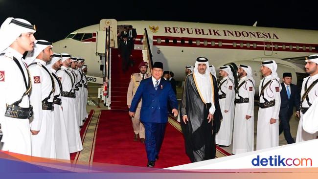 Prabowo Tiba di Qatar, WNI Sampaikan Dukungan untuk Timnas U-17 di Piala Dunia