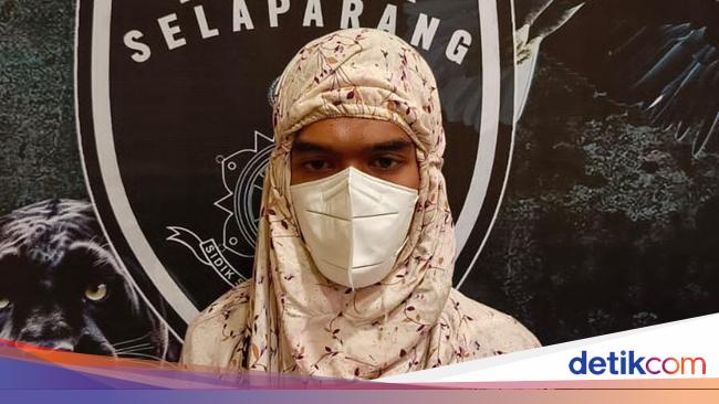 Ngaku Dengar Bisikan Gaib, Mahasiswa Mataram Jadi Jemaah Wanita di Masjid