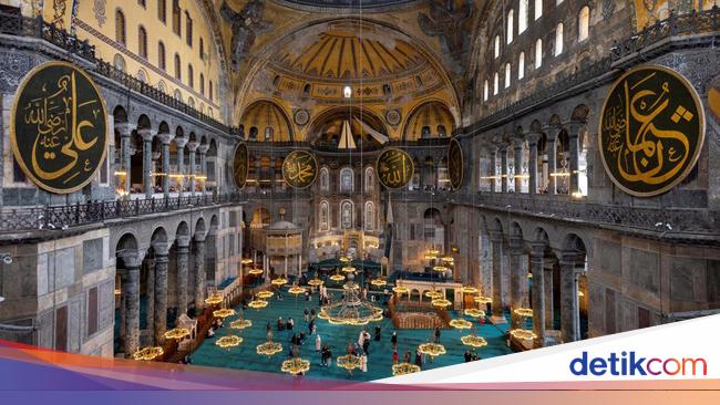 Kubah Masjid Hagia Sophia Turki Siap Direstorasi