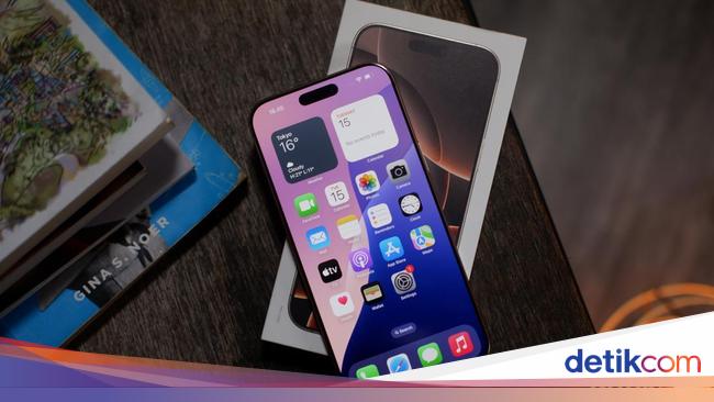 Taktik Apple Mujarab, Trump Tak Lagi Ngotot iPhone Dibuat di AS