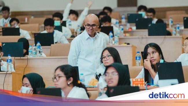 Indonesia On Track Lindungi Anak dari Bahaya Medsos, Lalu Apa?