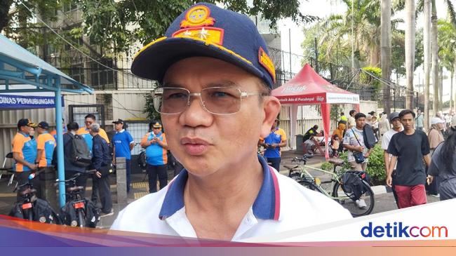Kadishub Sebut 20 Bus Eks Transjakarta Terbakar di Terminal Rawa Buaya Jakbar