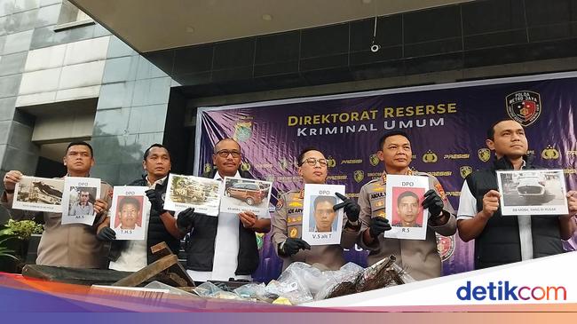Buron Pembakar Mobil Polres Depok Ditangkap, 3 Orang Masih Diburu