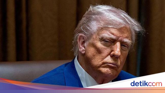 Serangan Terbuka Trump ke Putin: Sebut Gila hingga Kejatuhan Rusia