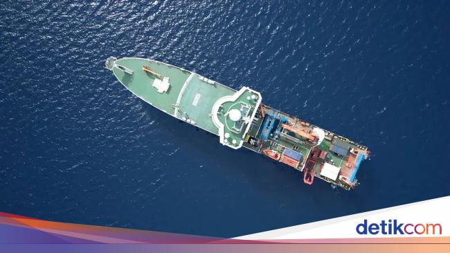 Menelisik Bahaya yang Mengintai Santorini dari Laut Dalam