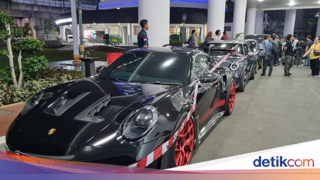 Kejagung Sita 2 Kapal-3 Mobil Mewah Tersangka Kasus Vonis Lepas Ekspor Migor